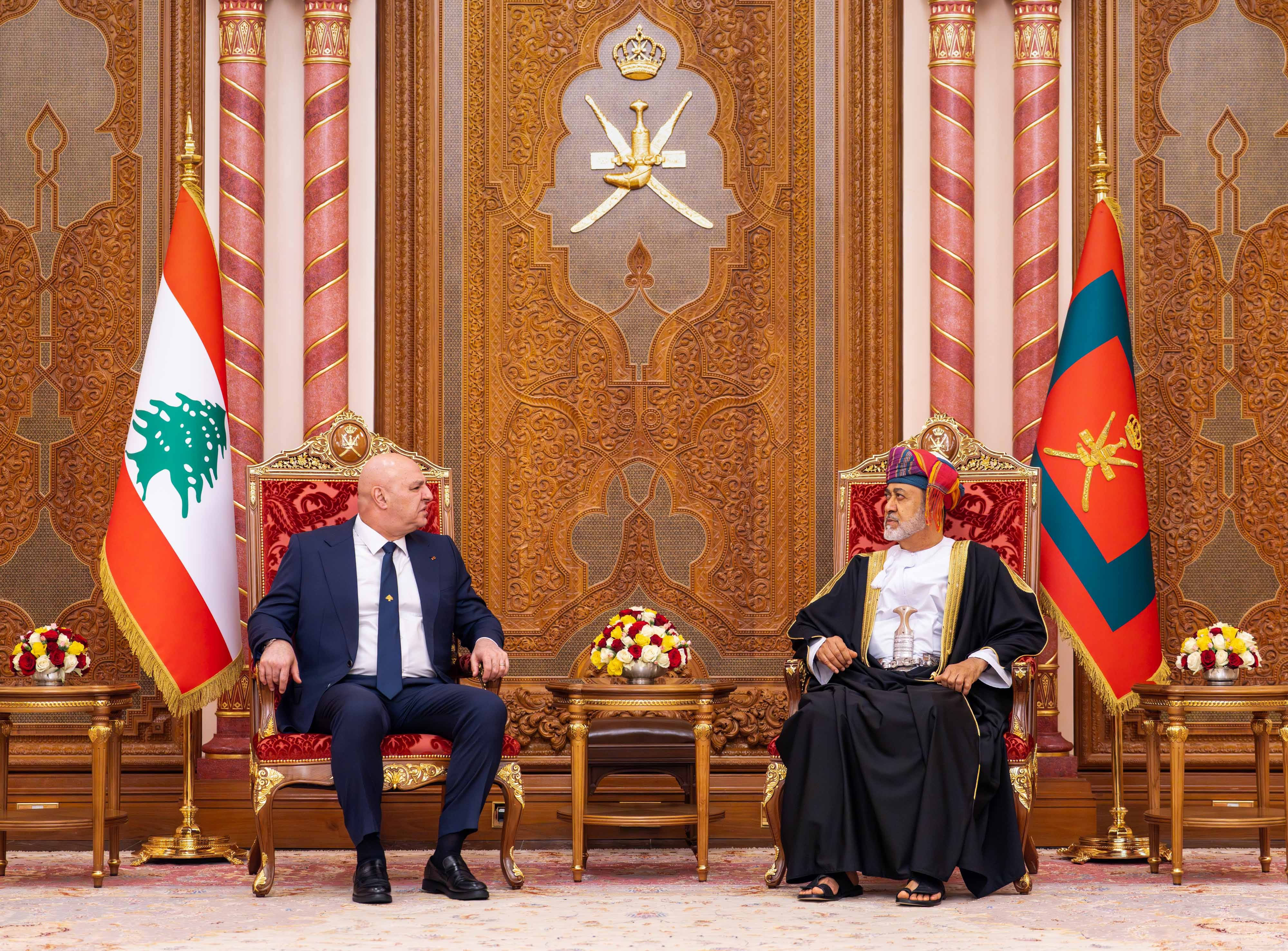 لقاء في المطار السلطاني (2).jpg