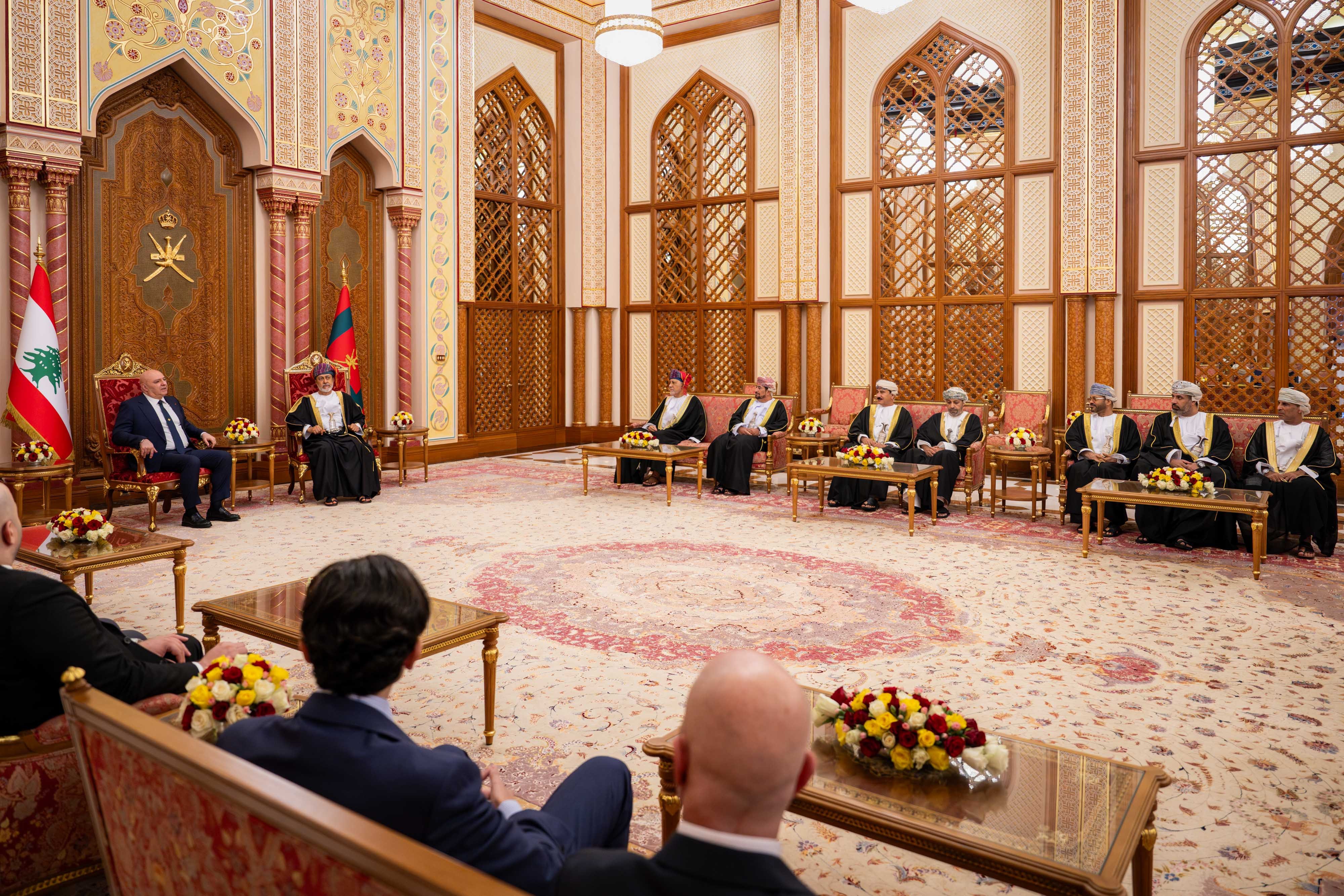 لقاء في المطار السلطاني (1).jpg