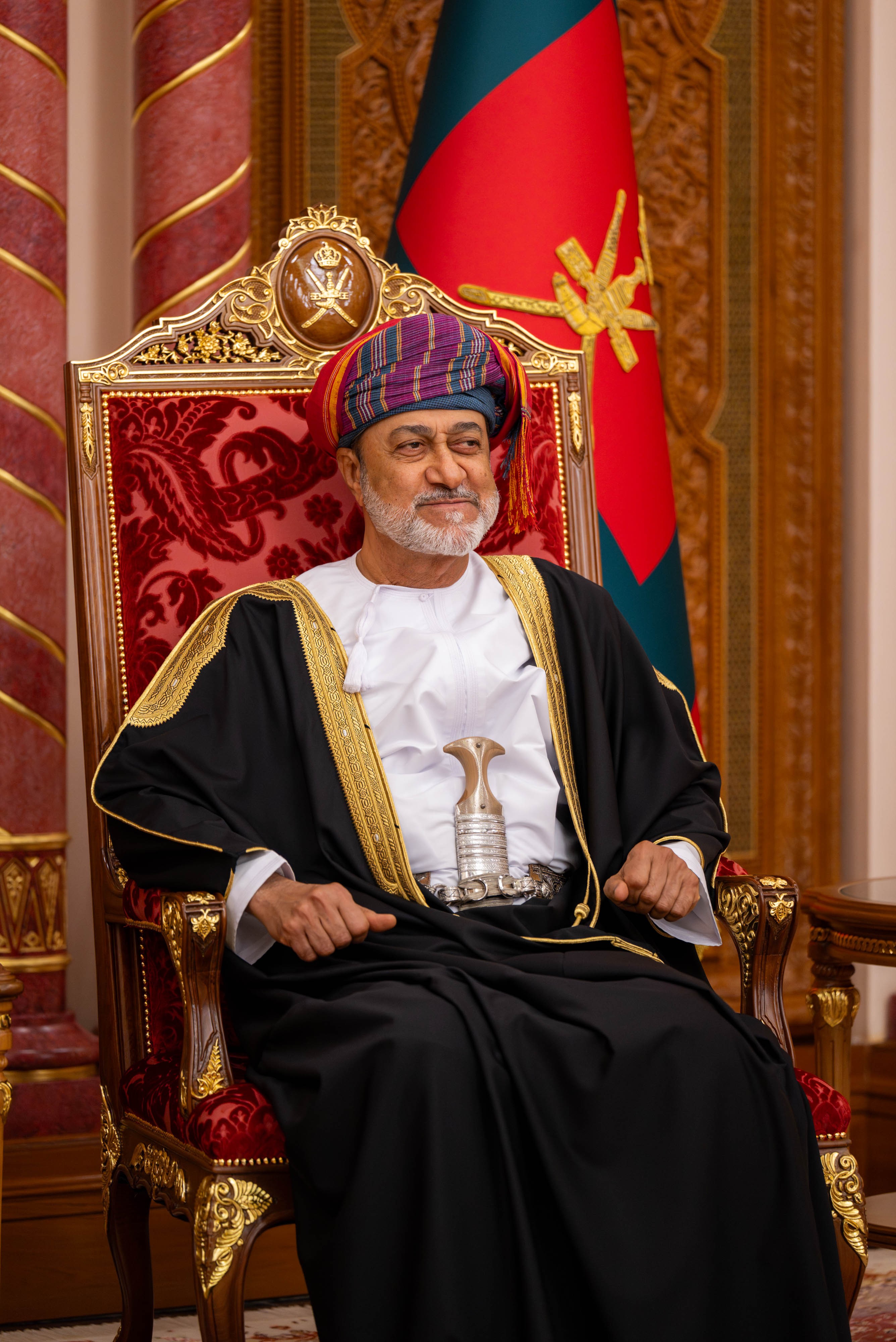 جلالة السلطان.jpg