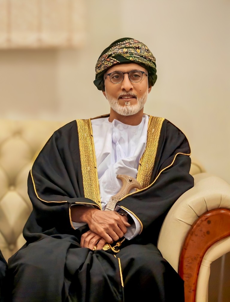 3 معالي الوزير سالم بن مستهيل المعشني عضو مجلس الأمناء.JPG