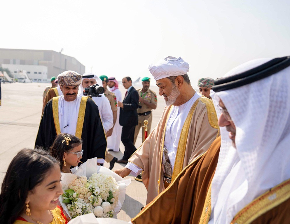 جلالة السلطان وصول البحرين (6).jpg