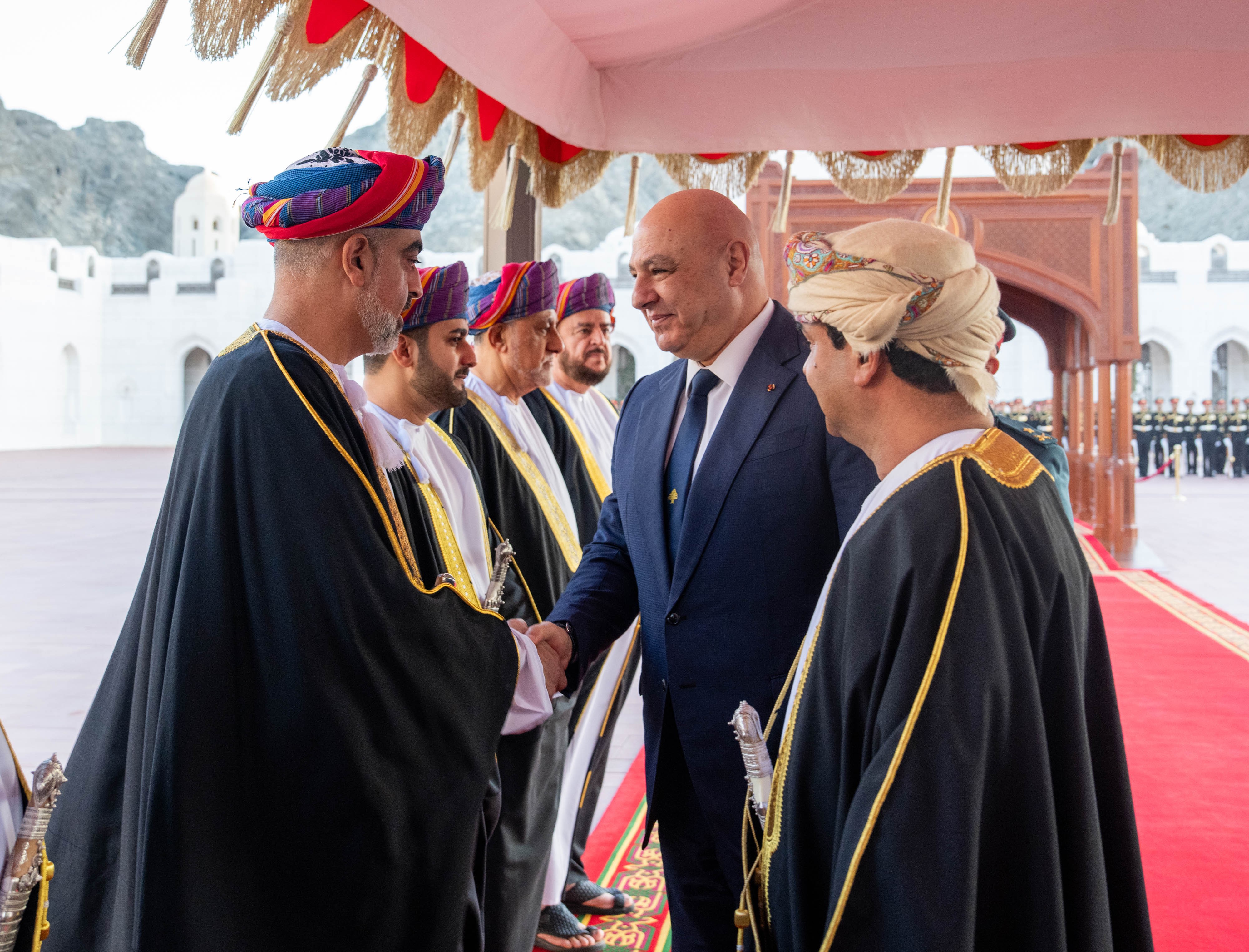 استقبال الرئيس اللبناني (5).jpg