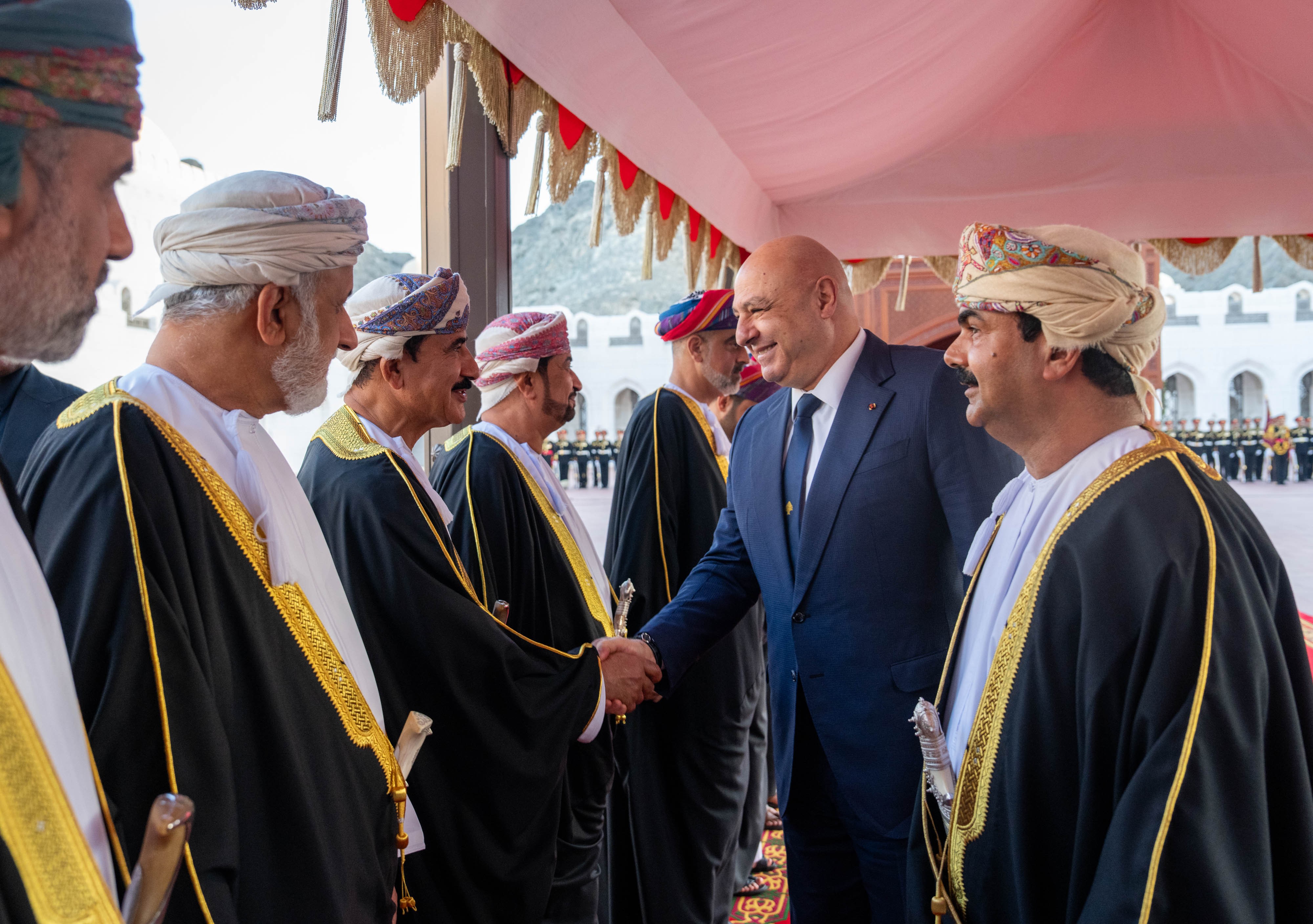 استقبال الرئيس اللبناني (7).jpg