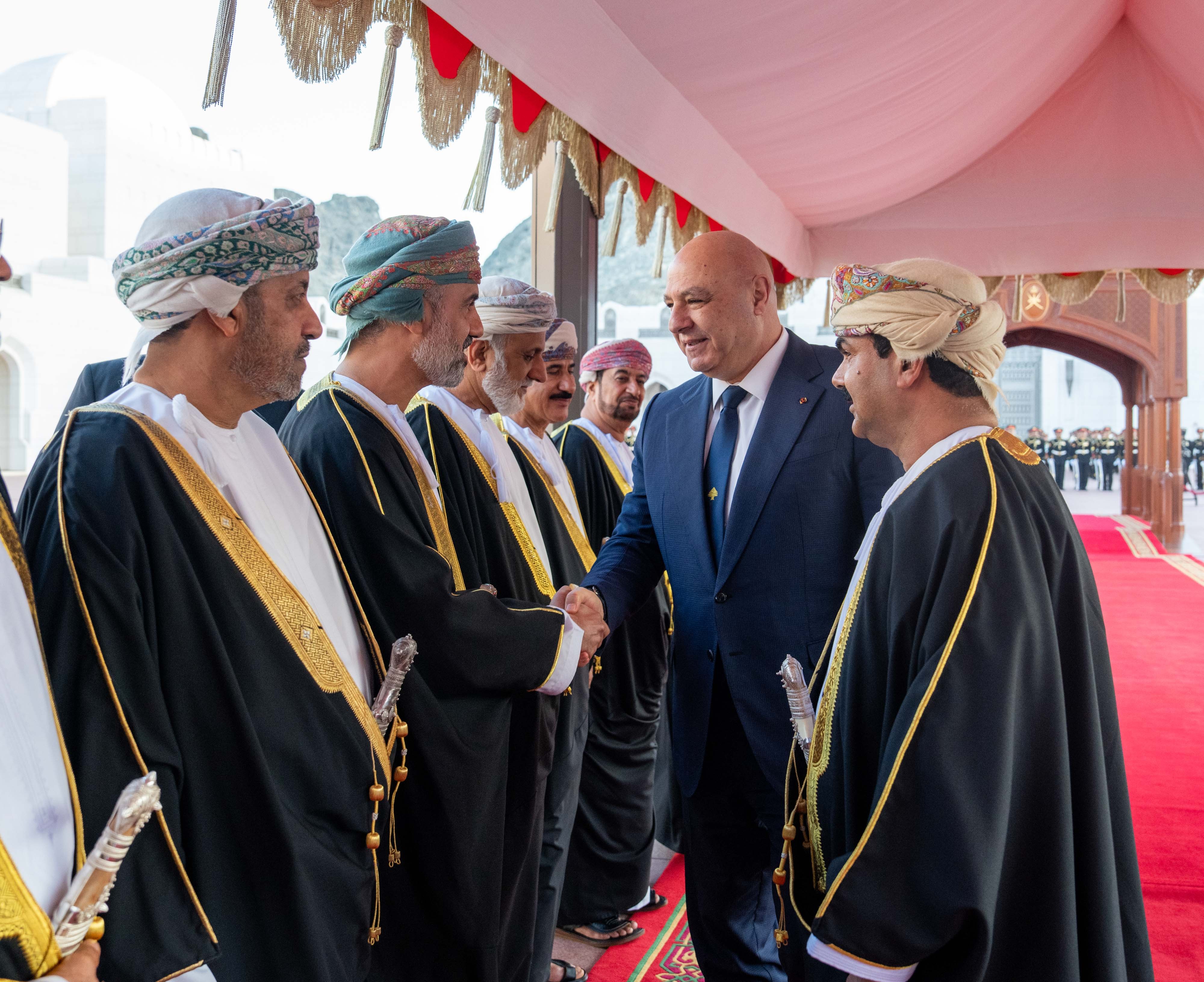 استقبال الرئيس اللبناني (9).jpg