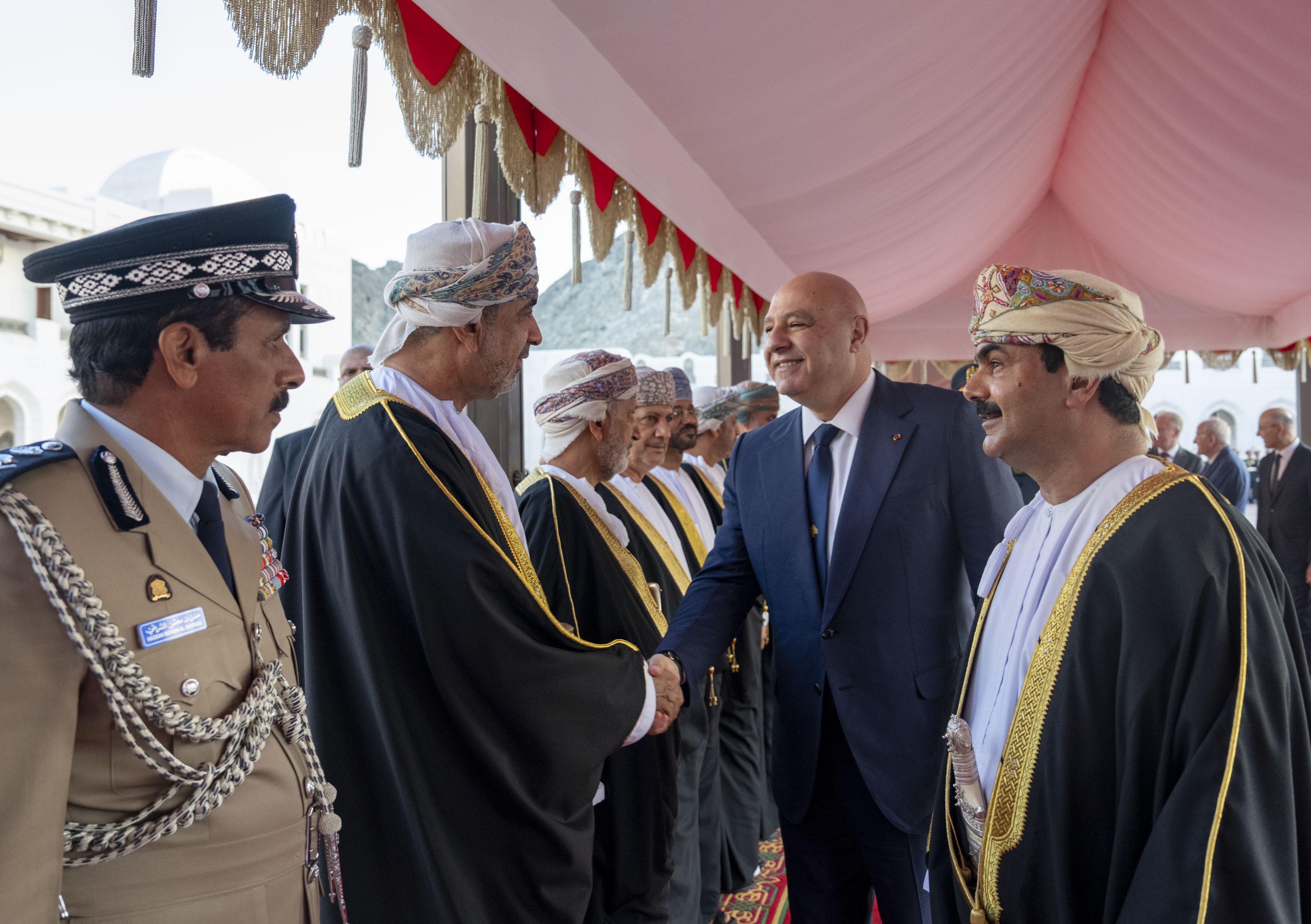 استقبال الرئيس اللبناني (1).jpg