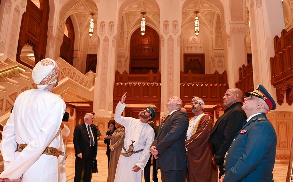 الرئيس الجمهورية اللبنانية يزور دار الاوبرا السلطانية13.jpg