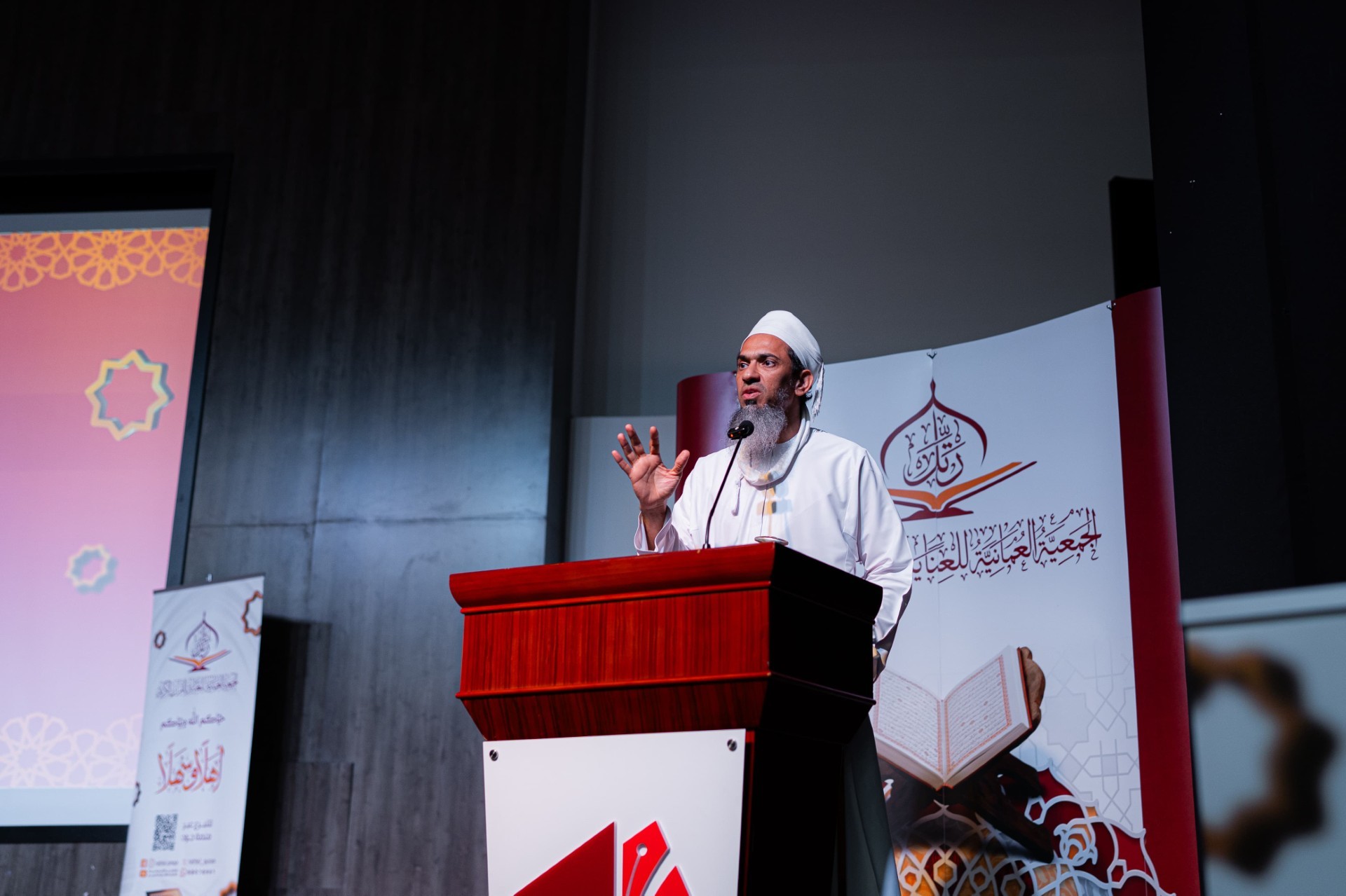 خلال التكريم (2).jpeg