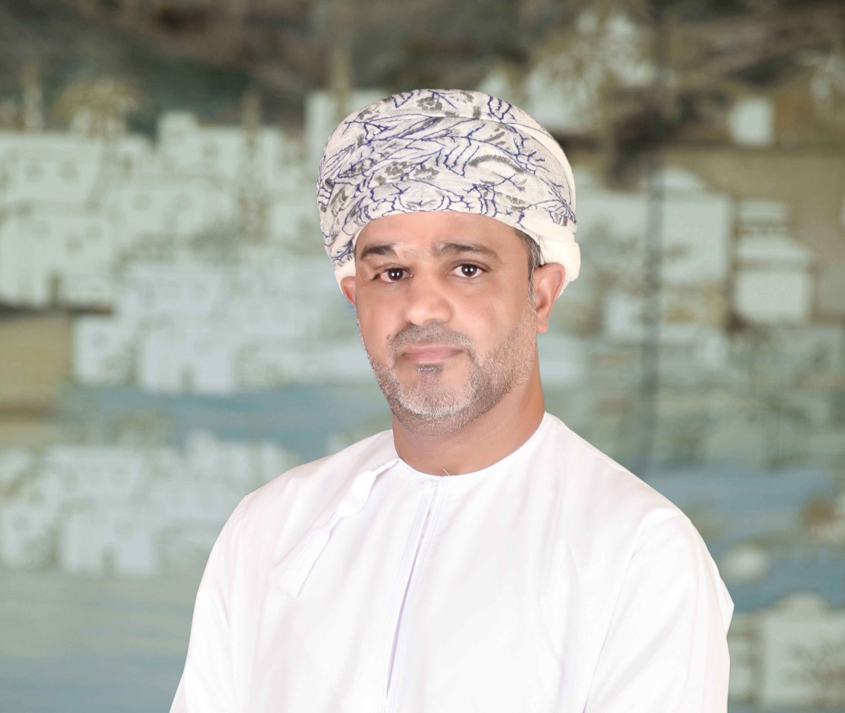 3 د. يحيى بن خميس الحسيني.jpg