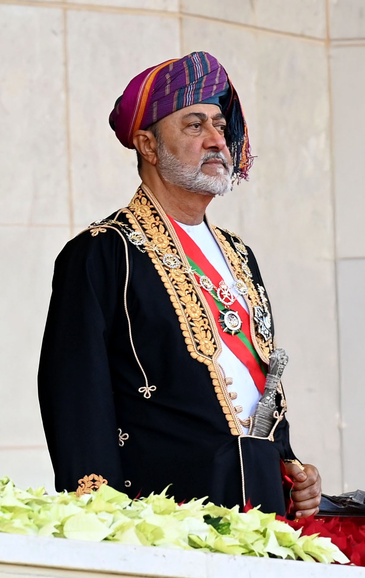 جلالة السلطان العرض العسكري (3).jpg