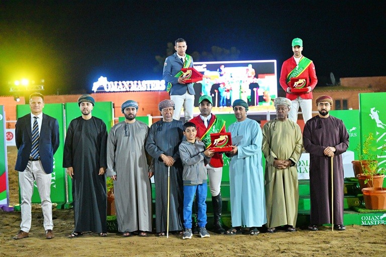 جانب من التتويج.jpg