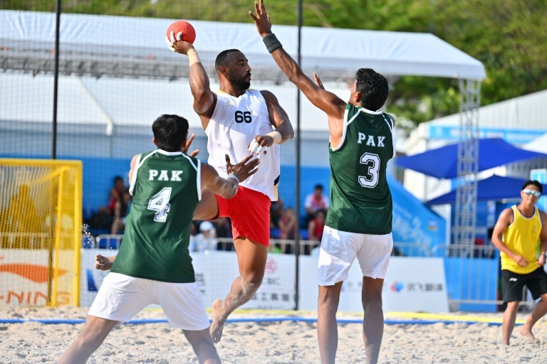 منتخب اليد الشاطئية (2).jpeg