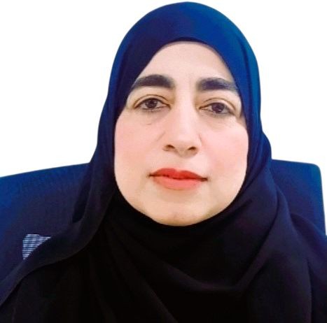 بدرية بنت خلفان الرحبي، رئيسة قسم العلامات التجارية والمؤشرات الجغرافية في المكتب الوطني للملكية الفكرية بوزارة التجارة والصناعة.jpeg