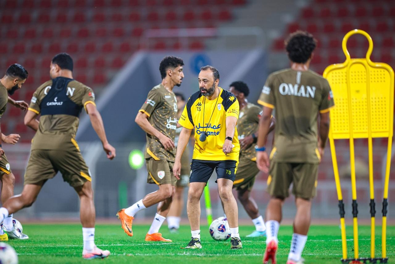 الأحمر المنتخب السكتيوي (5).jpeg