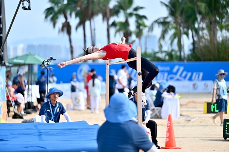 الوثب الطويل عالية المغيري (7).jpg.jpeg