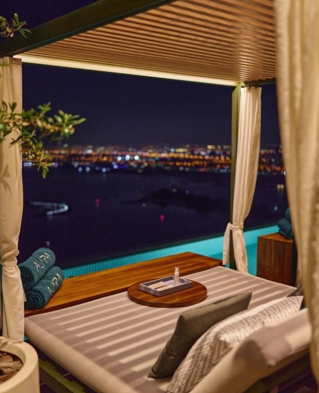 AURA Skypool .jpg
