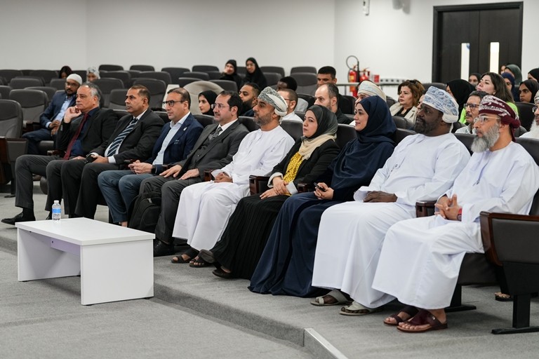 جامعة مسقط (5).jpg