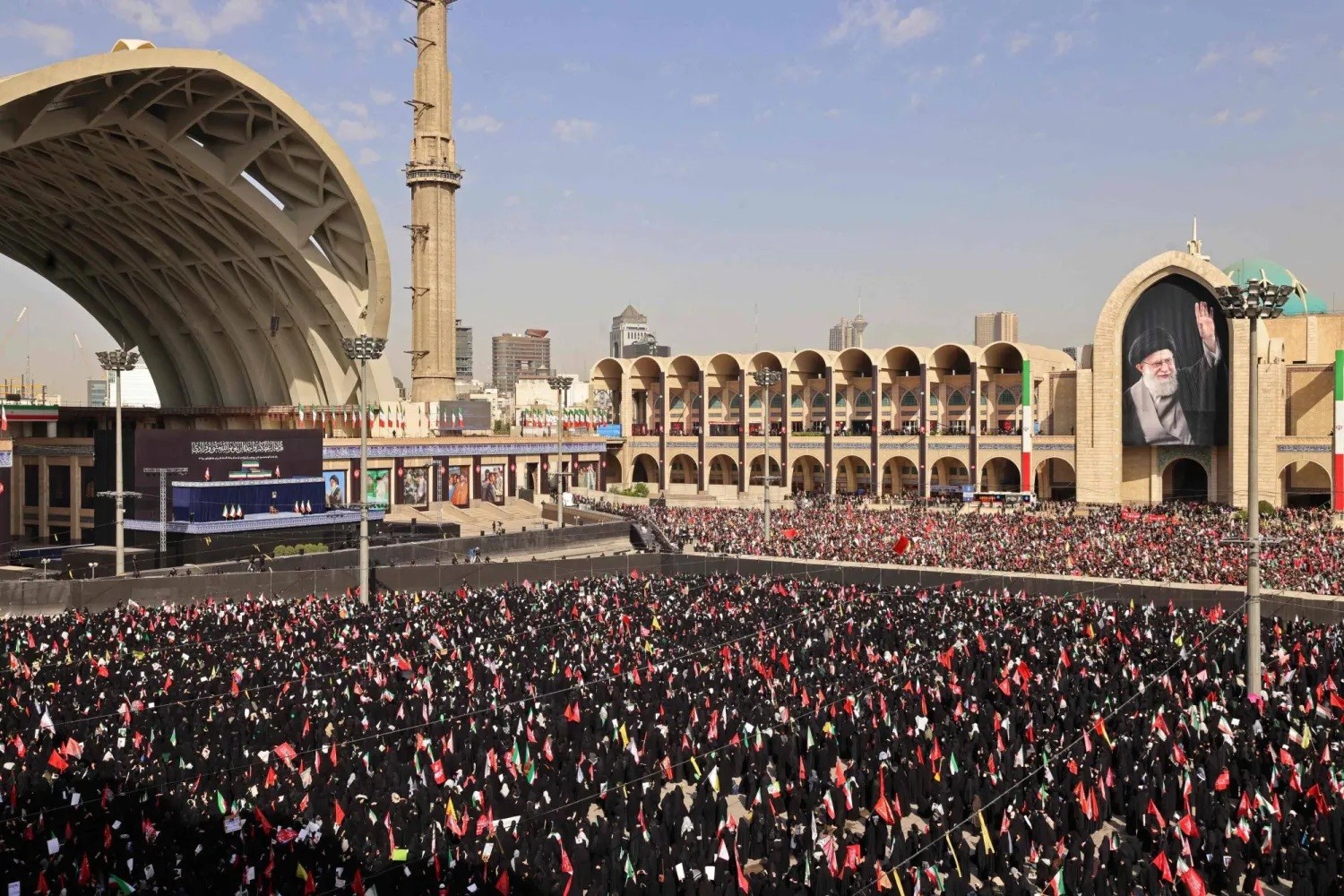 جنازة خامنئي (2).jpg