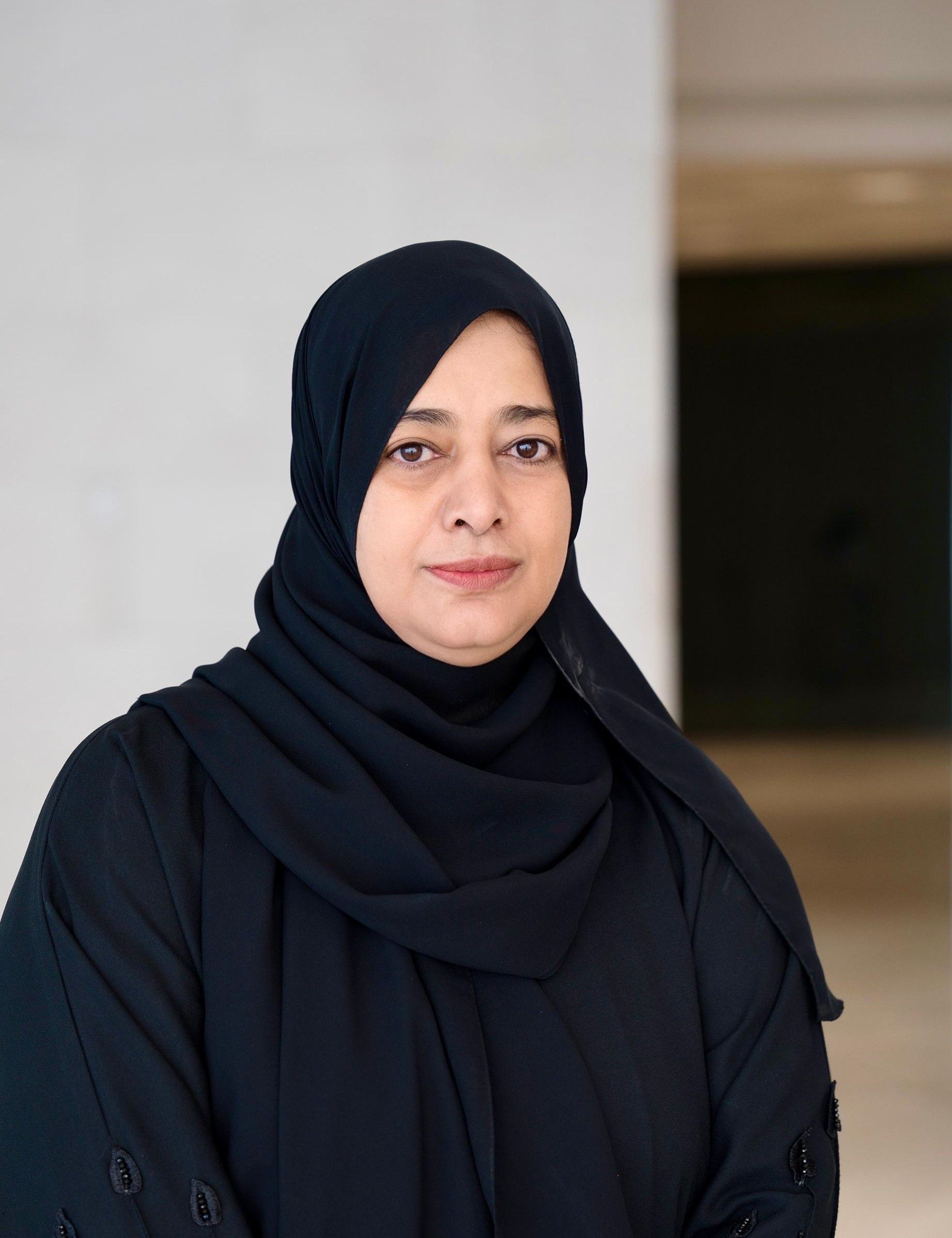شيخة بنت سليمان بن سعيد المحروقية.jpg