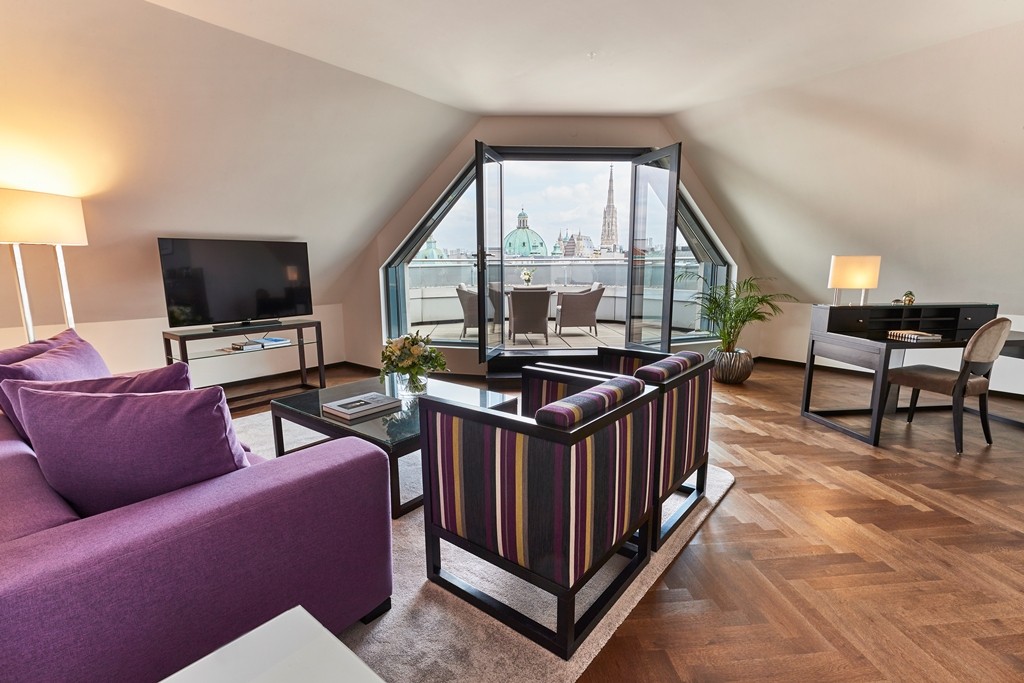 جناح التراس في فندق شتايغنبرغر هيرنهوف(c)_Steigenberger-Hotels-GmbH.jpg