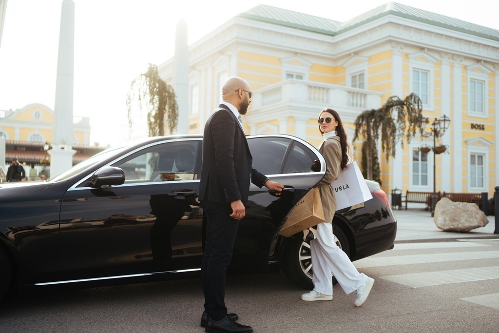 خدمة الليموزين لكبار الشخصيات في ديزاينر أوتلت بارندورف – ماك آرثر غلين_McArthurGlen-Designer-Outlet-Parndorf_David-Bartfay.jpeg
