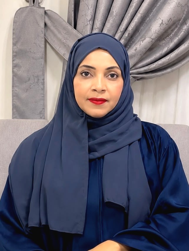 زينة بنت مبارك السيفية.jpg