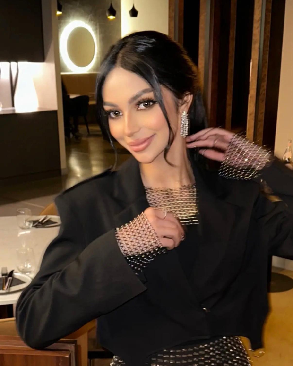 الفنانة الإماراتية روضة محمد ومسيرة الصوت الموهوب