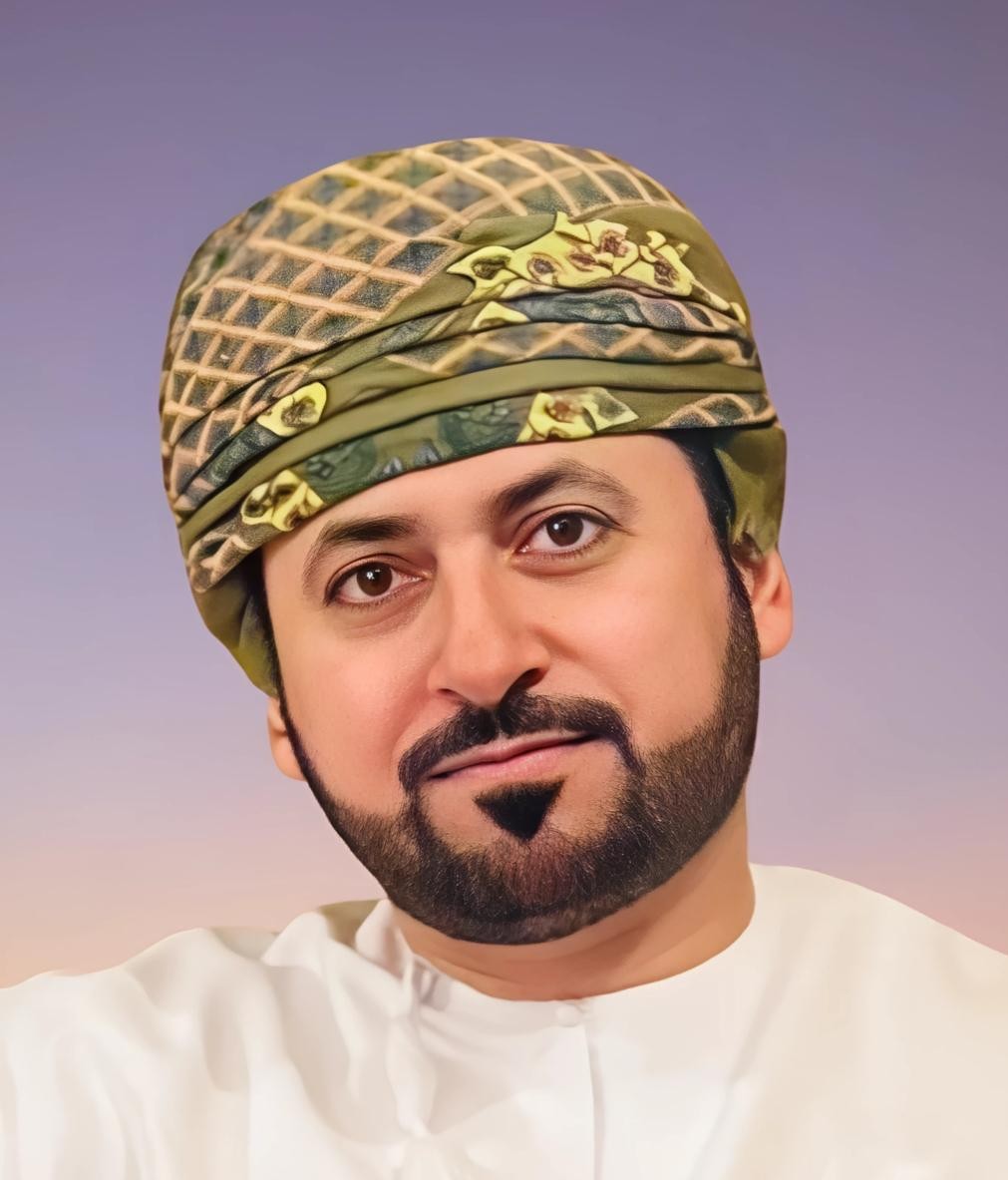 الدكتور ياسر العلوي.jpg