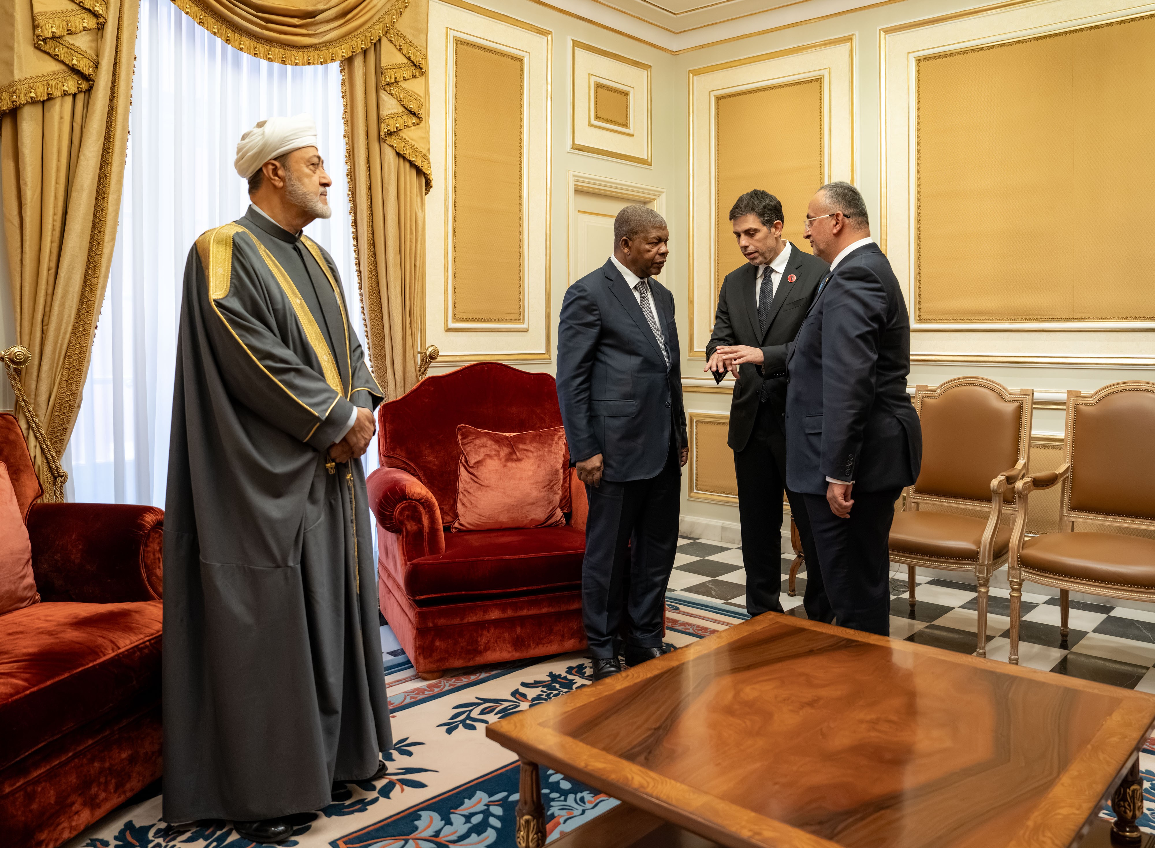 لقاء الرؤساء التنفيذيين (4).jpg