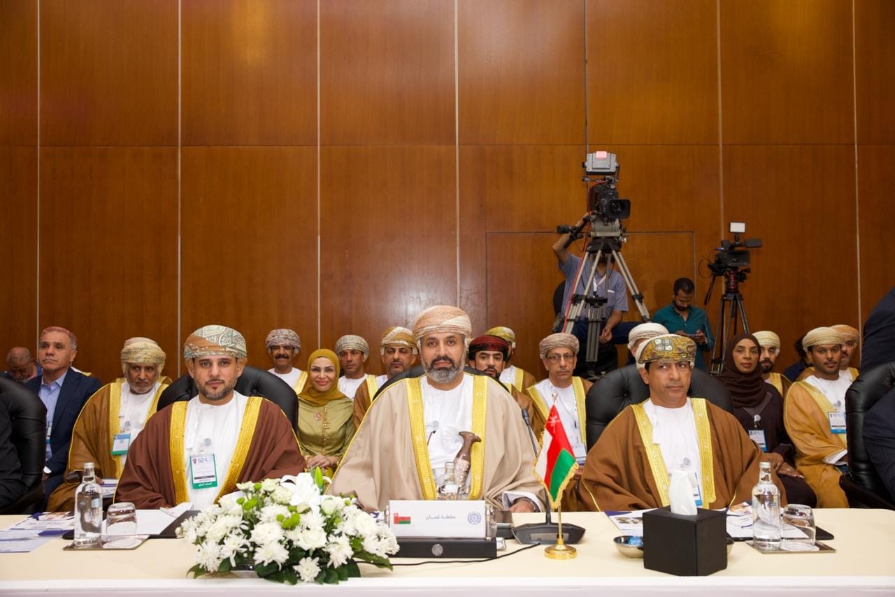سلطنة عُمان تشارك في مؤتمر العمل العربي بالقاهرة