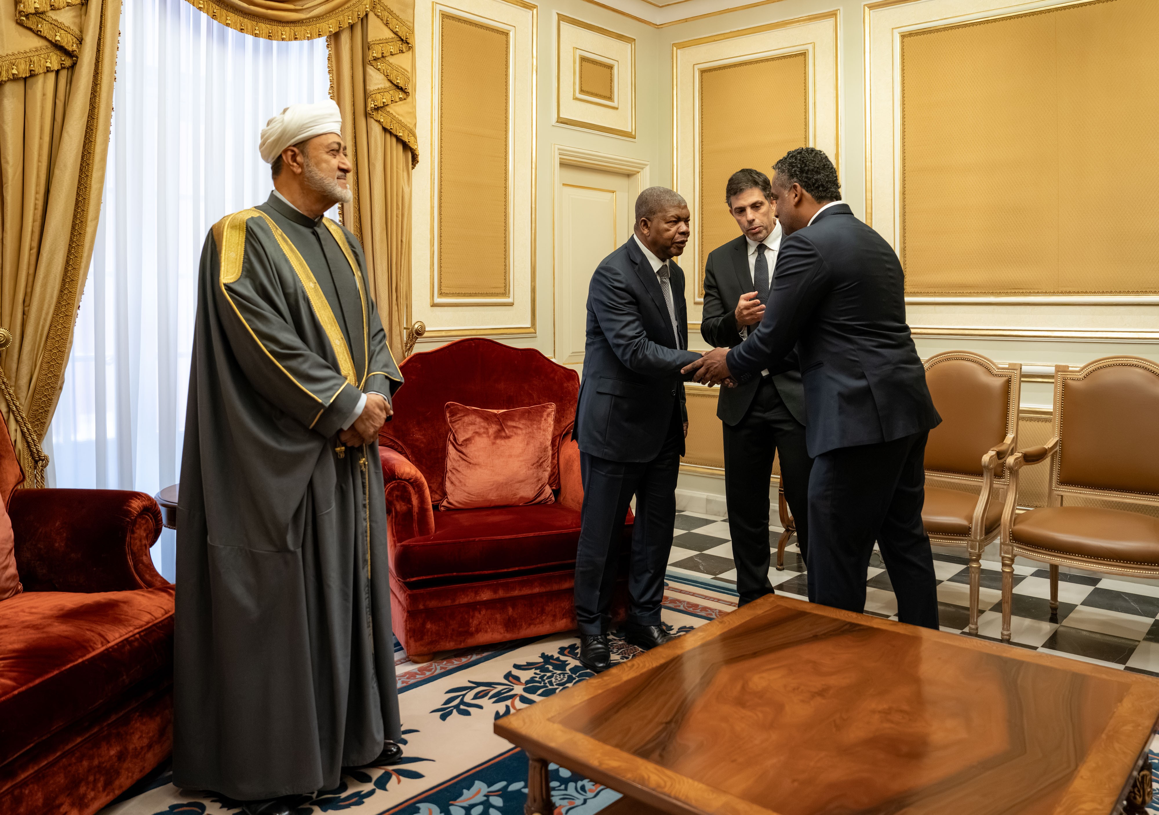 لقاء الرؤساء التنفيذيين (5).jpg