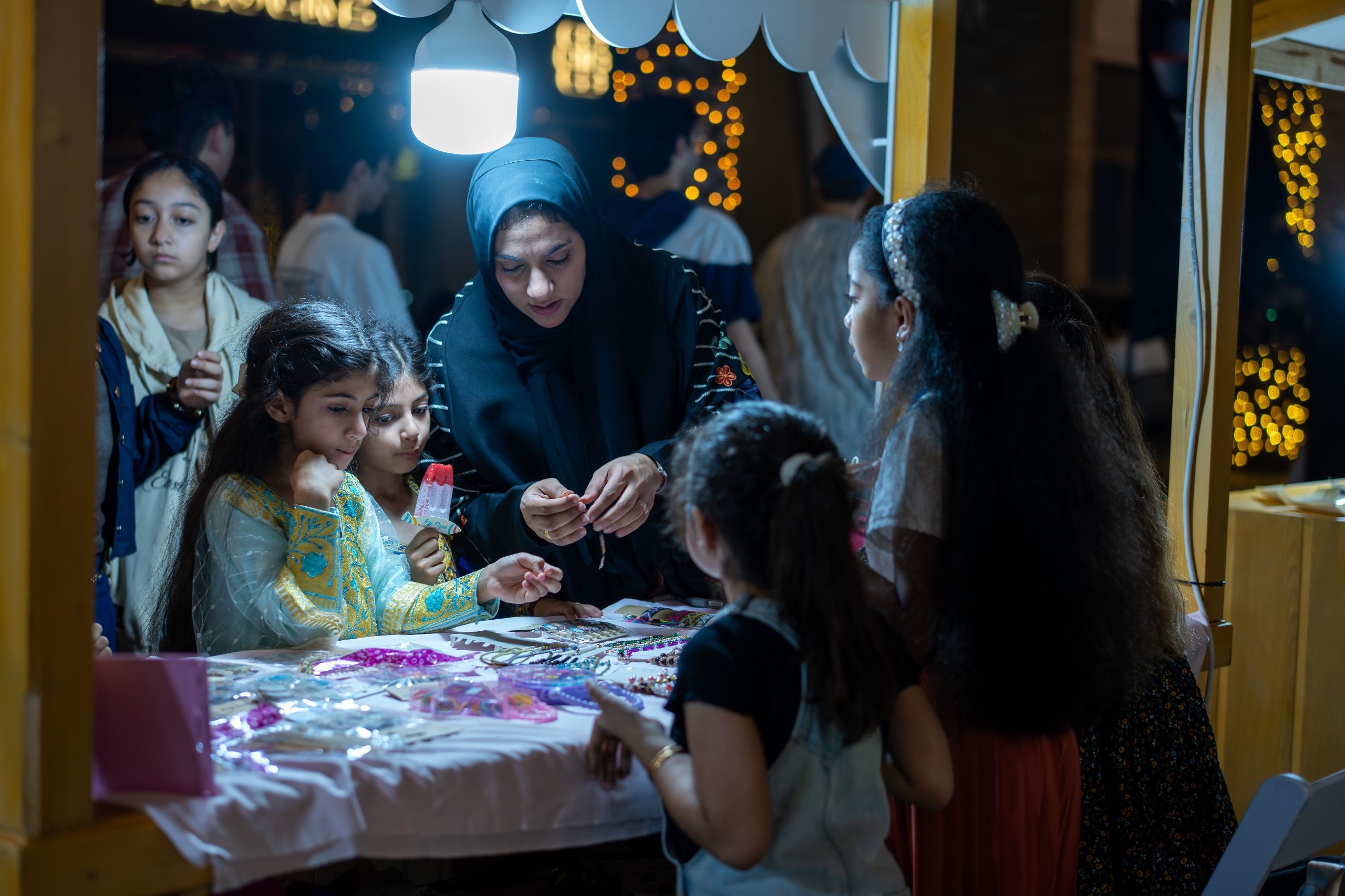 100 مشارك بالنسخة الثانية من "سوق رواد الأعمال الصغار" في "الموج مسقط"