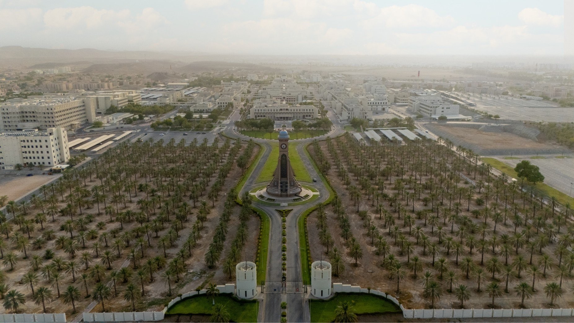 تحت شعار "أثر ممتد".. جامعة السلطان قابوس تستعد للاحتفال بالذكرى الأربعين لافتتاحها