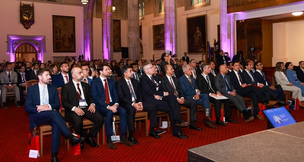 عُمان تستعرض فرصها الاستثمارية في حوار استراتيجي بلندن