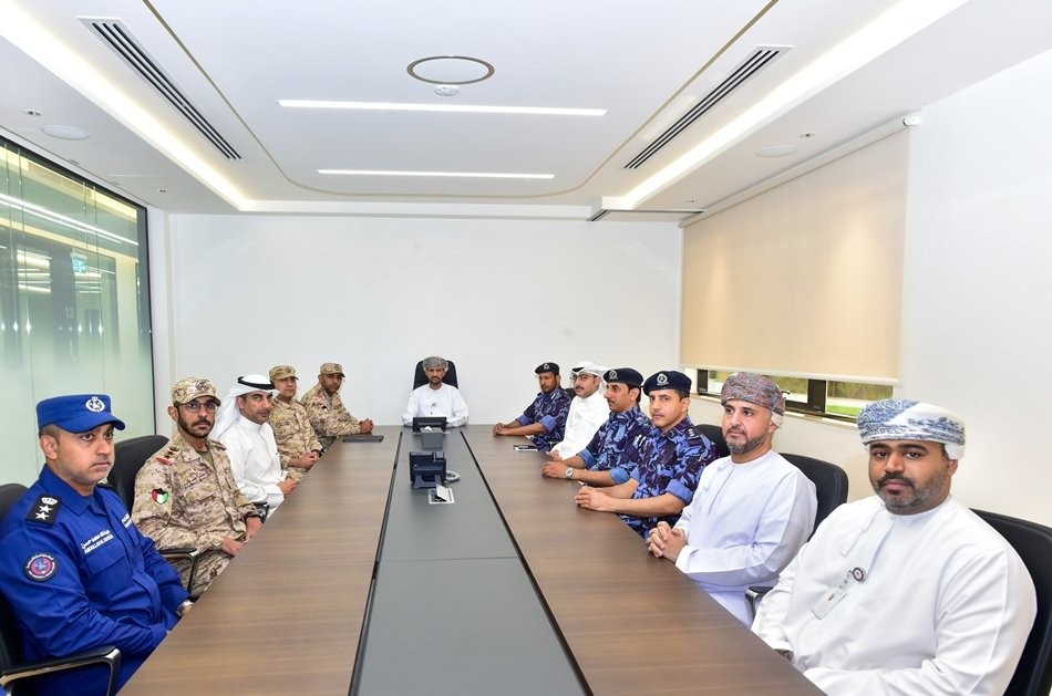 وفد كويتي يطلع على التجربة العمانية في إدارة الطوارئ والمخاطر الصحية