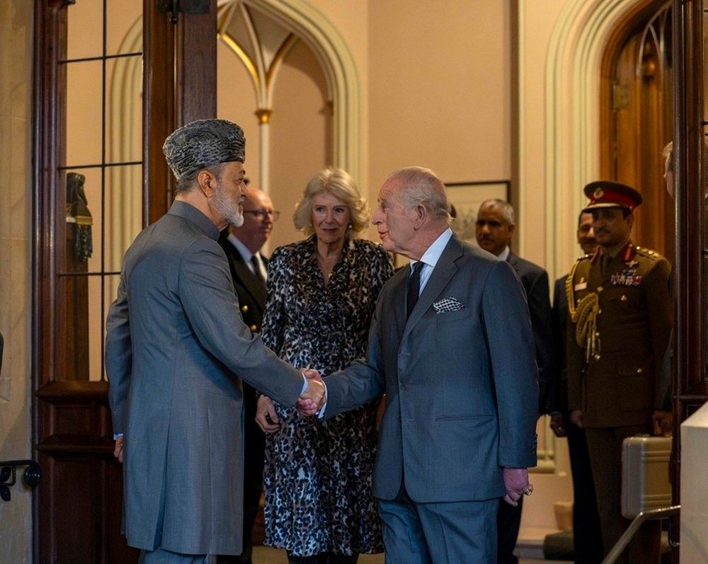 عُمان والمملكة المتحدة تؤكدان الالتزام بالتعاون لمنع النزاعات وتسويتها بالوسائل السلمية 