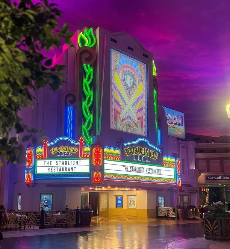 Warner Bros. World Yas Island Abu Dhabi - Starlight.jpg
