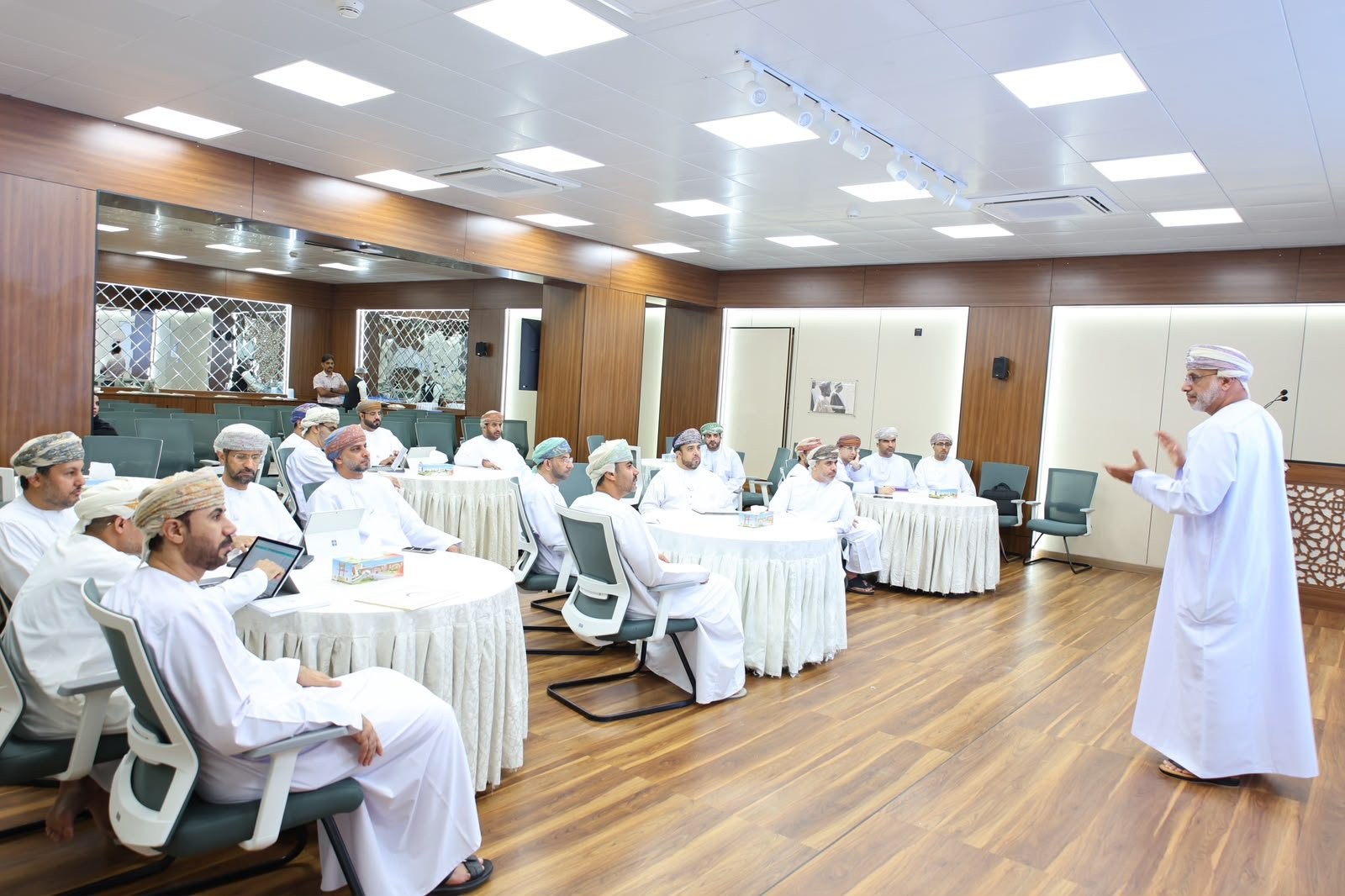 استعراض الخطط التشغيلية لمستشفى السلطان قابوس الجديد بصلالة